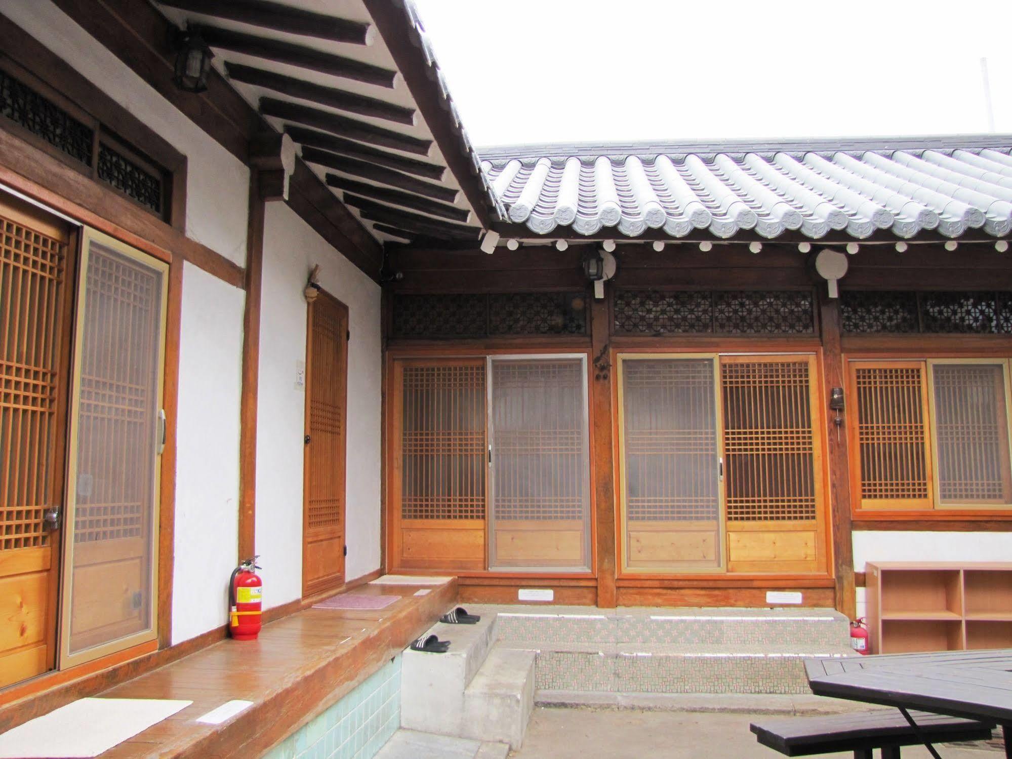 Empathy Hanok Guesthouse Daegu Buitenkant foto