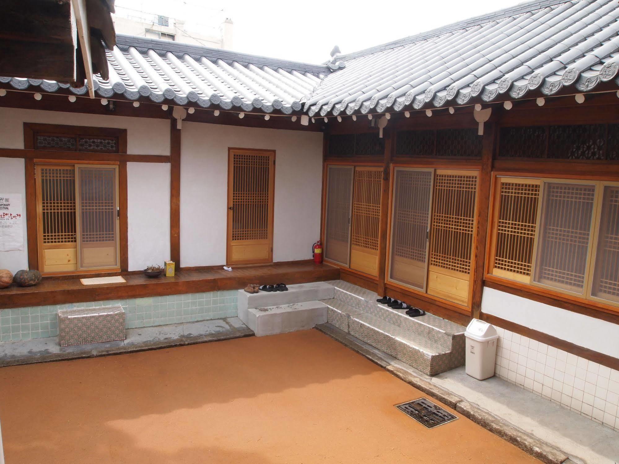 Empathy Hanok Guesthouse Daegu Buitenkant foto