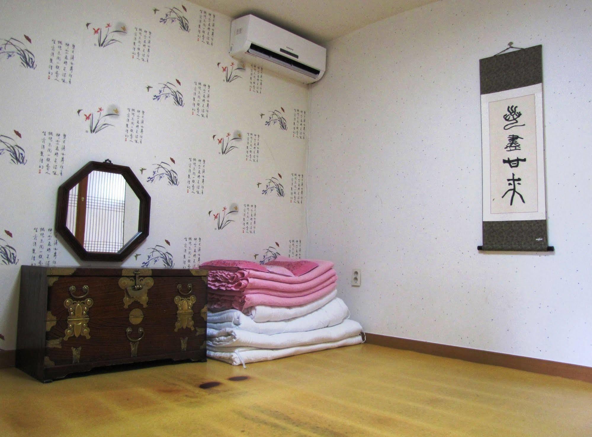 Empathy Hanok Guesthouse Daegu Buitenkant foto