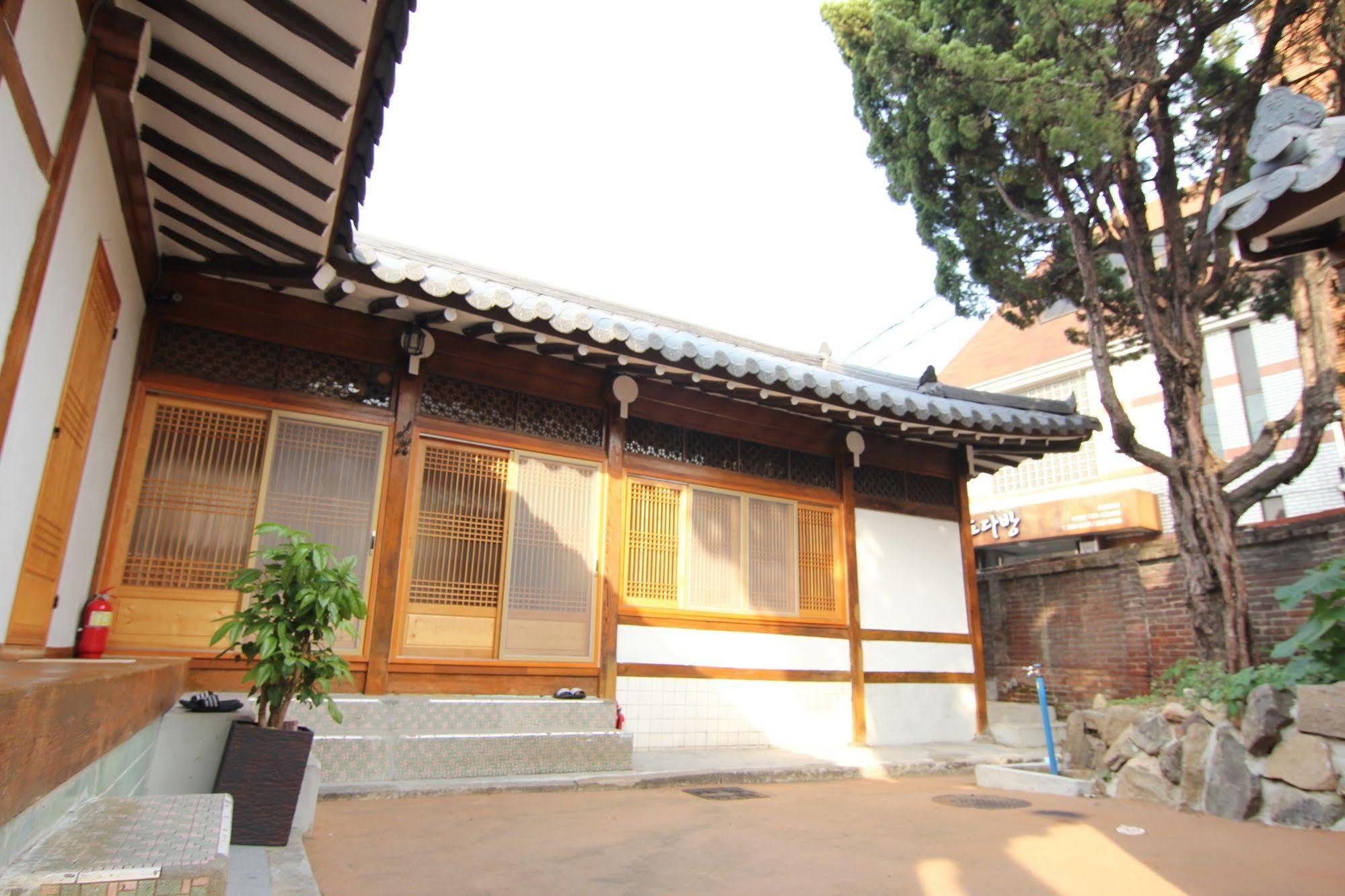 Empathy Hanok Guesthouse Daegu Buitenkant foto